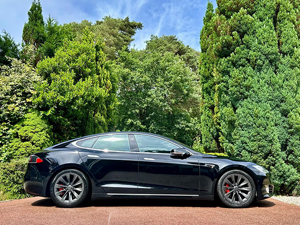 Off-side view of Tesla